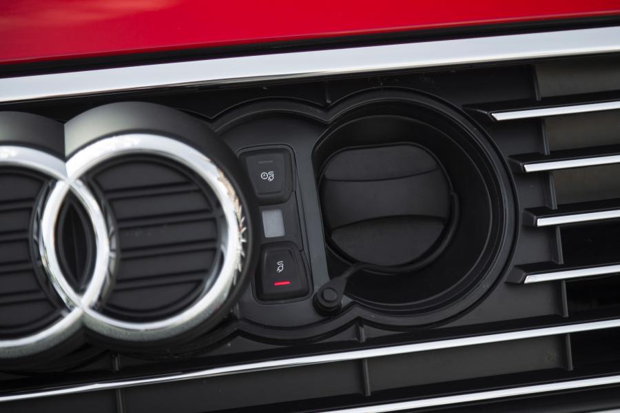 Детали экстерьера Audi A3 Sportback e-Tron (8V) 2014 года  (фото 82 из 95)